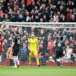 安卓APP-战略赌对难掩个人低迷，范戴克法老是红军全季缩影