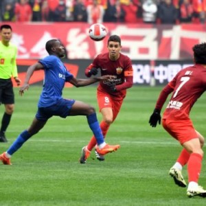 开云iOS-【超级杯】马莱莱捡漏茹萨染红 申花1比0海港捧杯