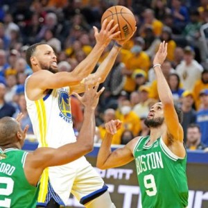 KAIYUN移动端-库里总决赛难有出色发挥？萌神用表现回应质疑