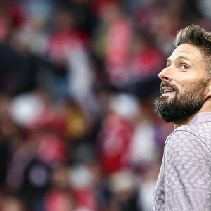 吉鲁替补登场进球，以38岁360天成为欧联最年长替补进球者